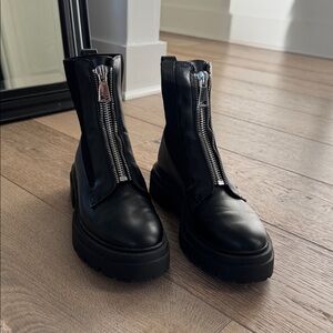 Steven by Steve Madden Black Leather Ankle Boots Size 7